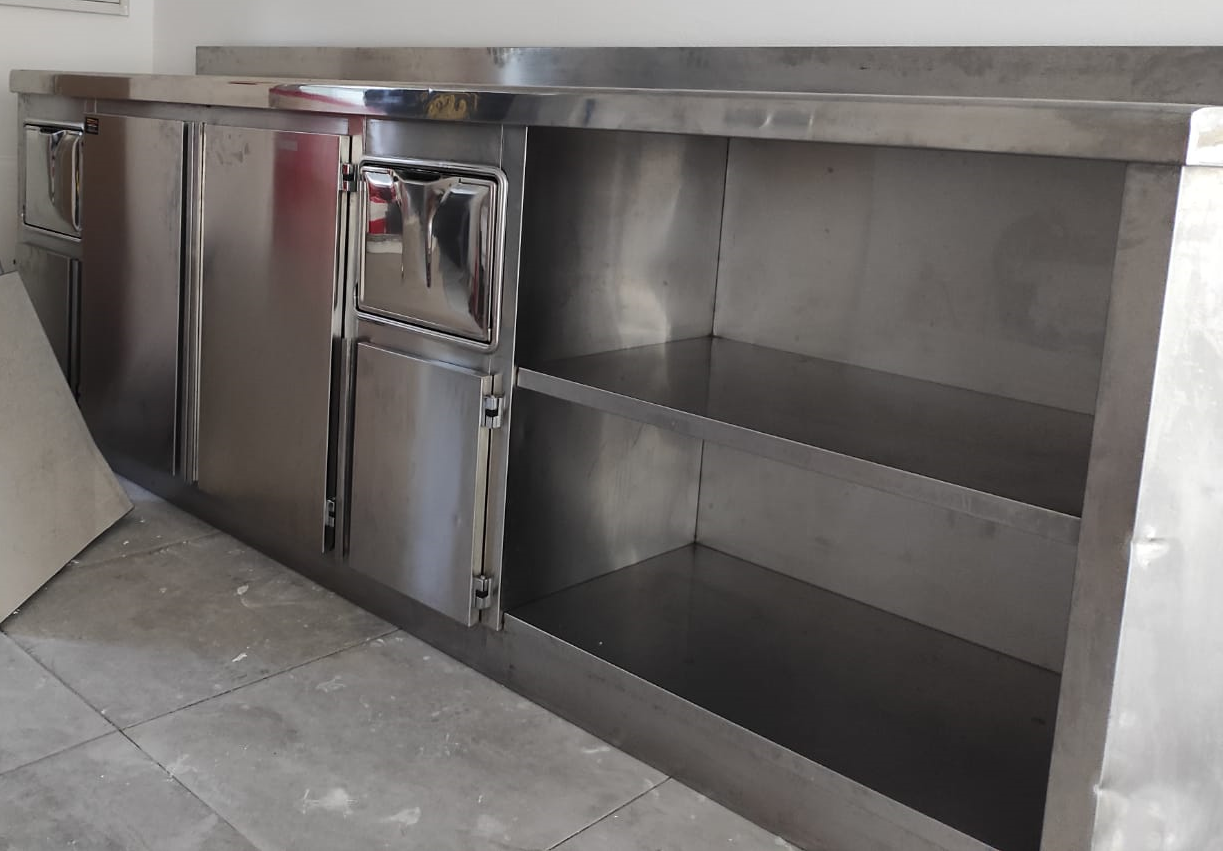 muebles de acero hosteleria y neveras expositoras